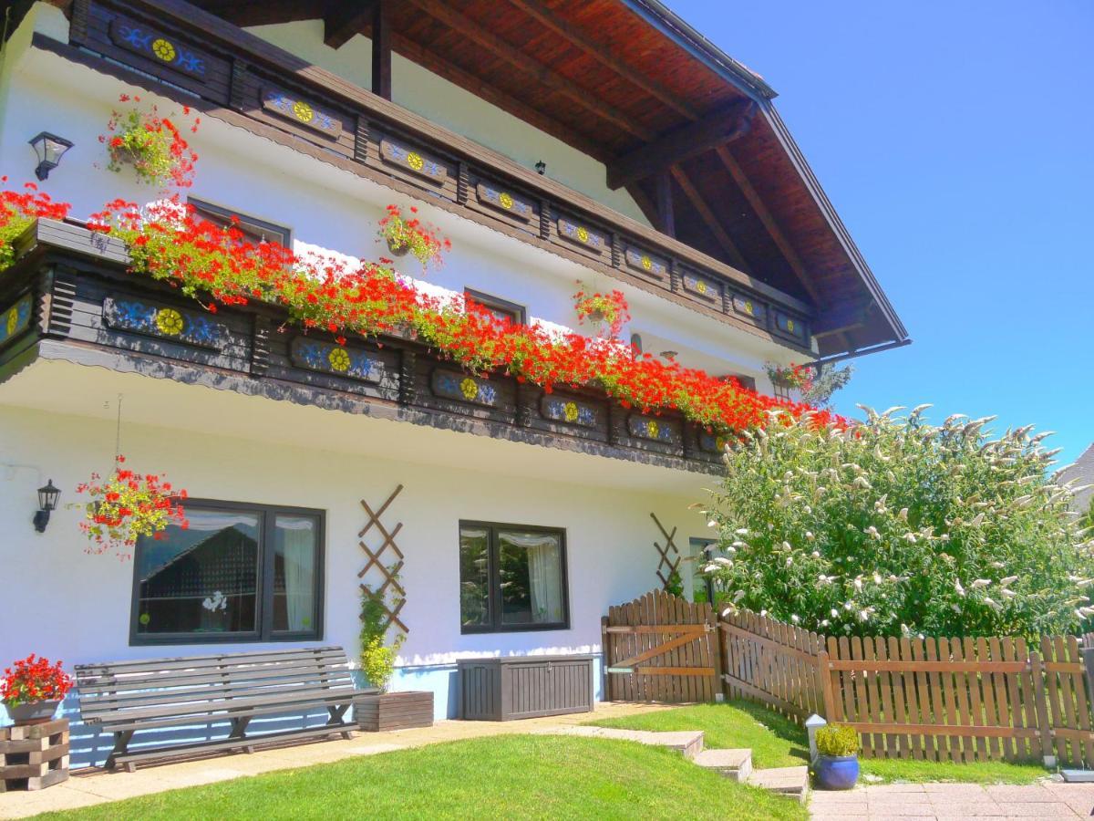 Апартаменти Haus Bellevue Санкт-Міхель-ім-Лунгау Екстер'єр фото